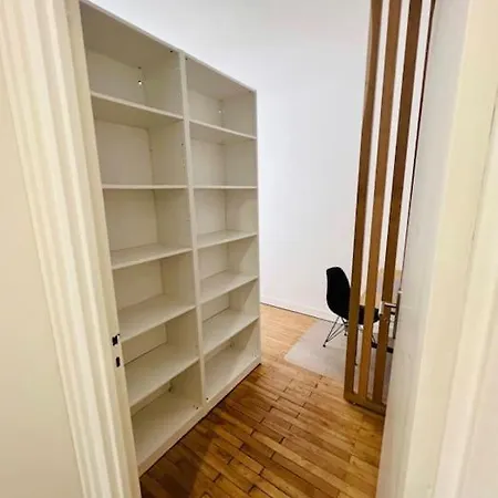 Tour Bretagne Hyper-centre & Parking